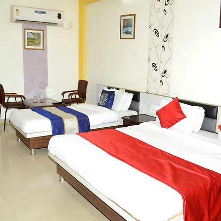 Hotel Neelkanth Residency Gandhinagar Luaran gambar