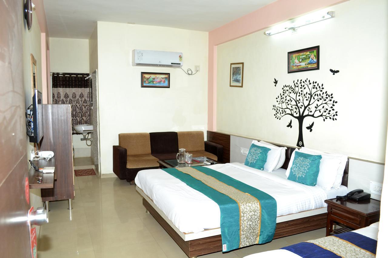 Hotel Neelkanth Residency Gandhinagar Luaran gambar