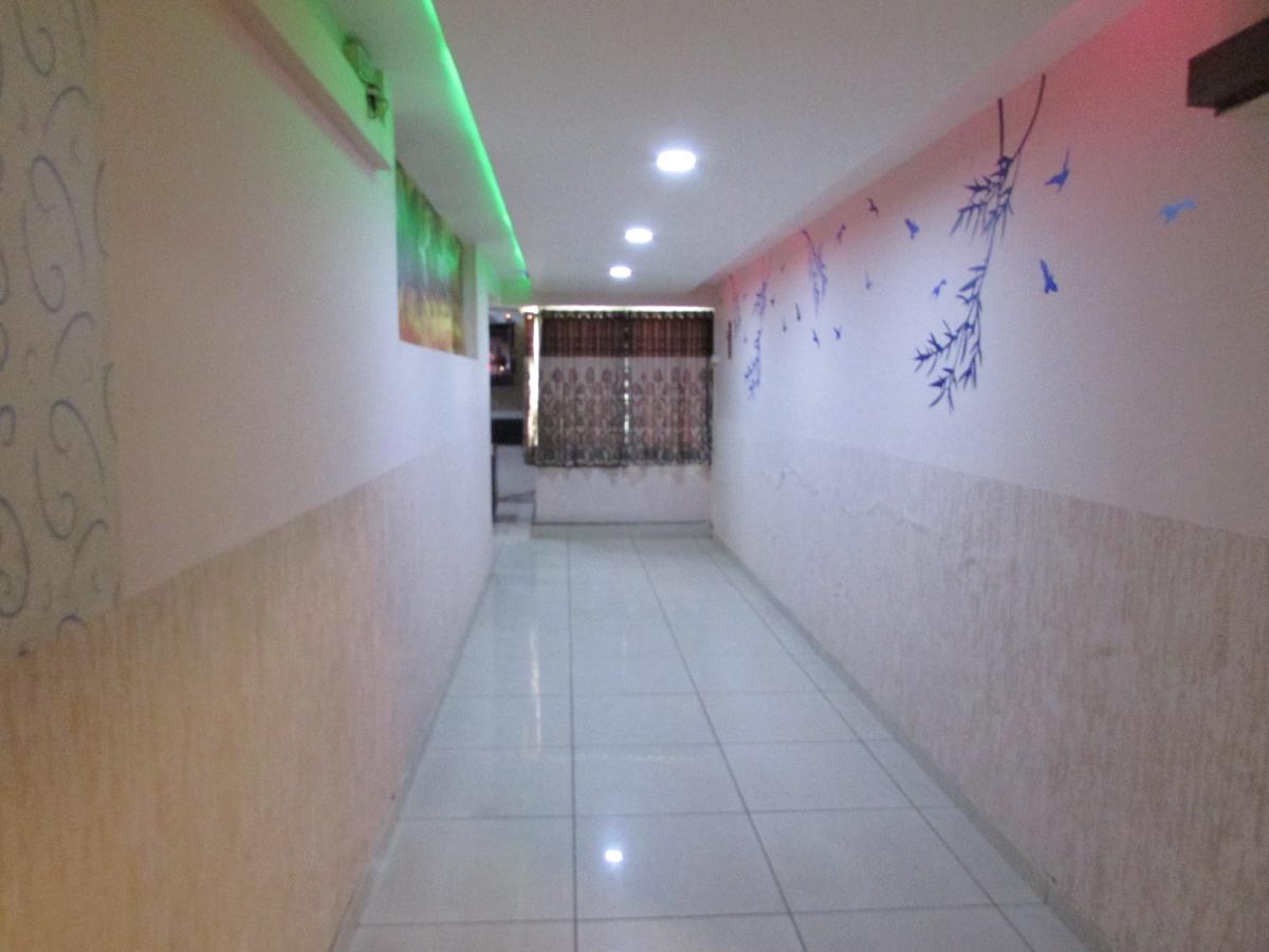 Hotel Neelkanth Residency Gandhinagar Luaran gambar