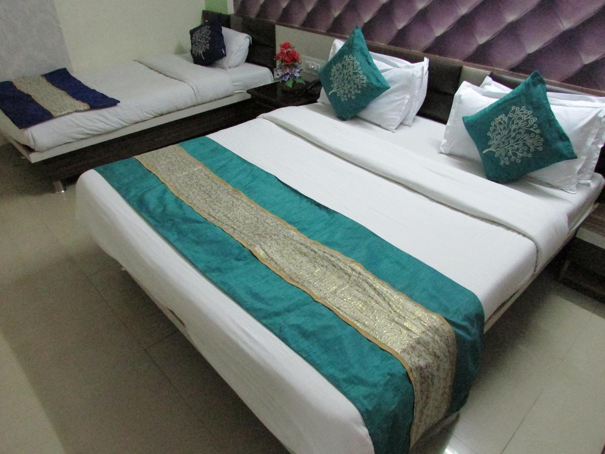 Hotel Neelkanth Residency Gandhinagar Luaran gambar