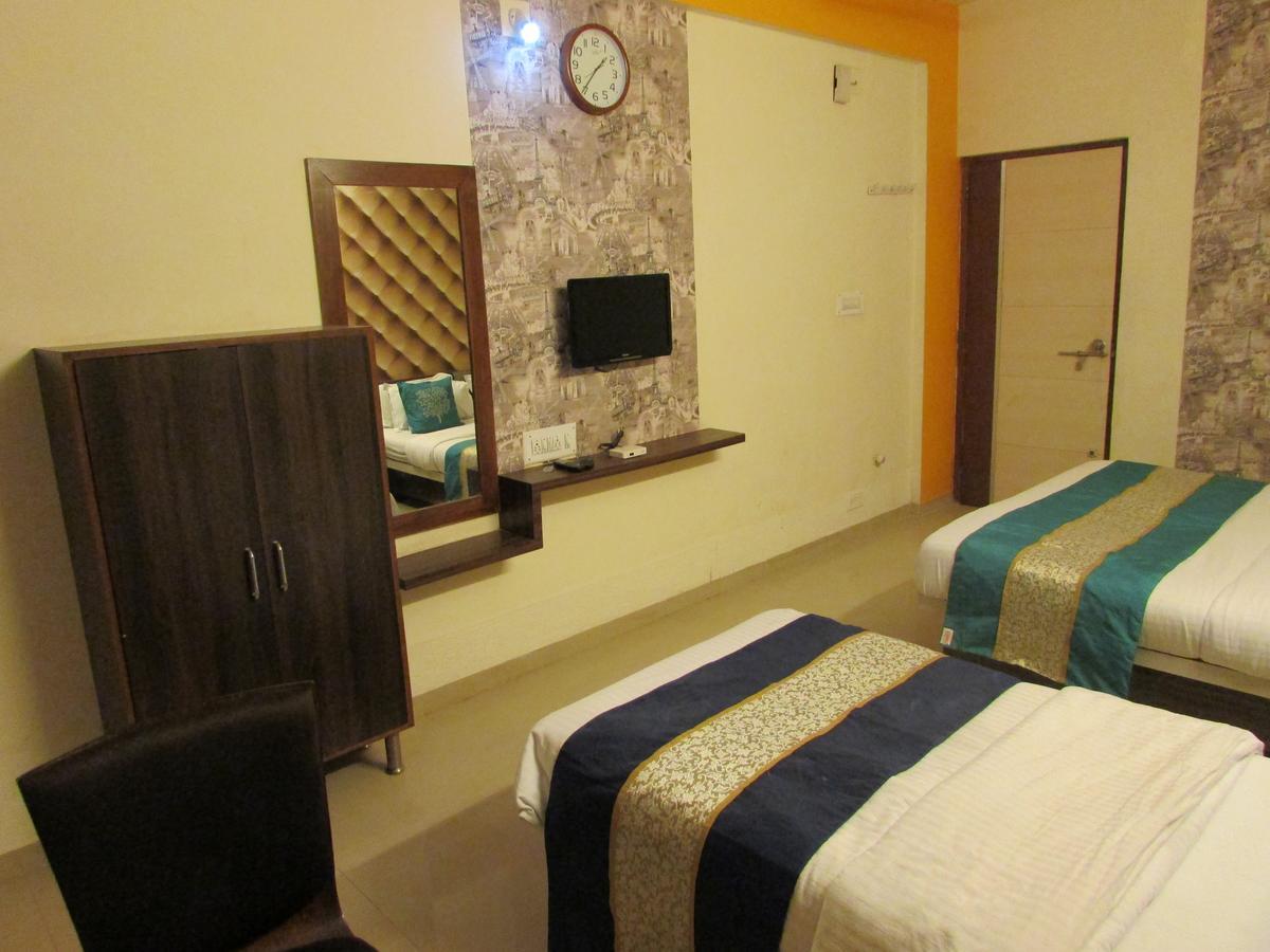 Hotel Neelkanth Residency Gandhinagar Luaran gambar